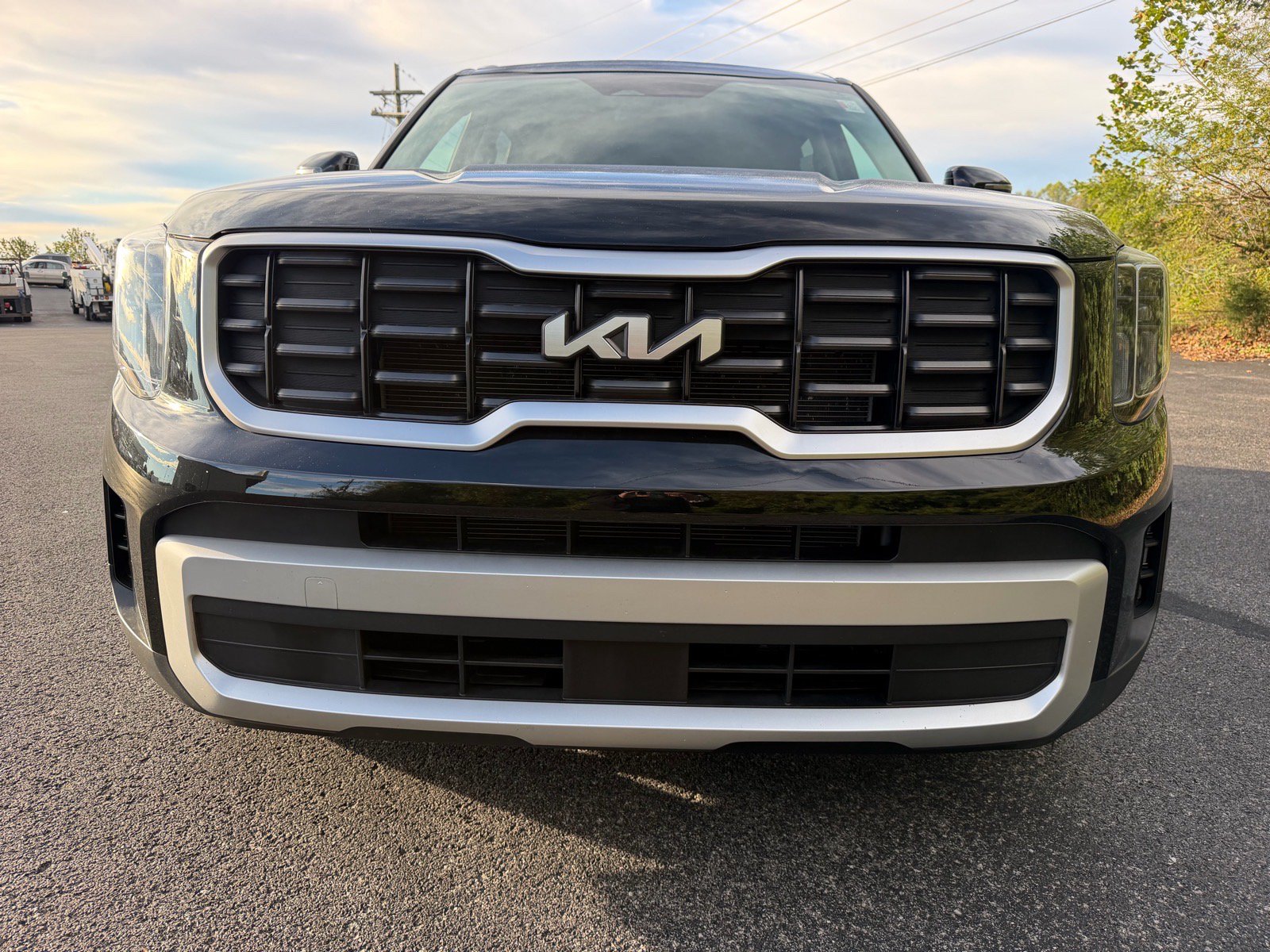 Used 2025 Kia Telluride S AWD/4WD image 3