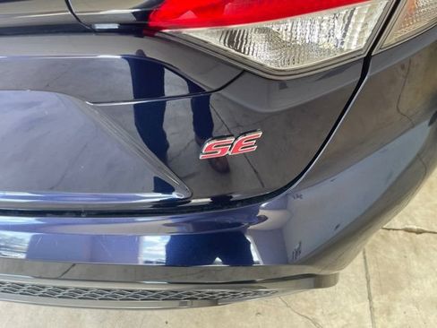 Used 2021 Toyota Corolla SE FWD image 7
