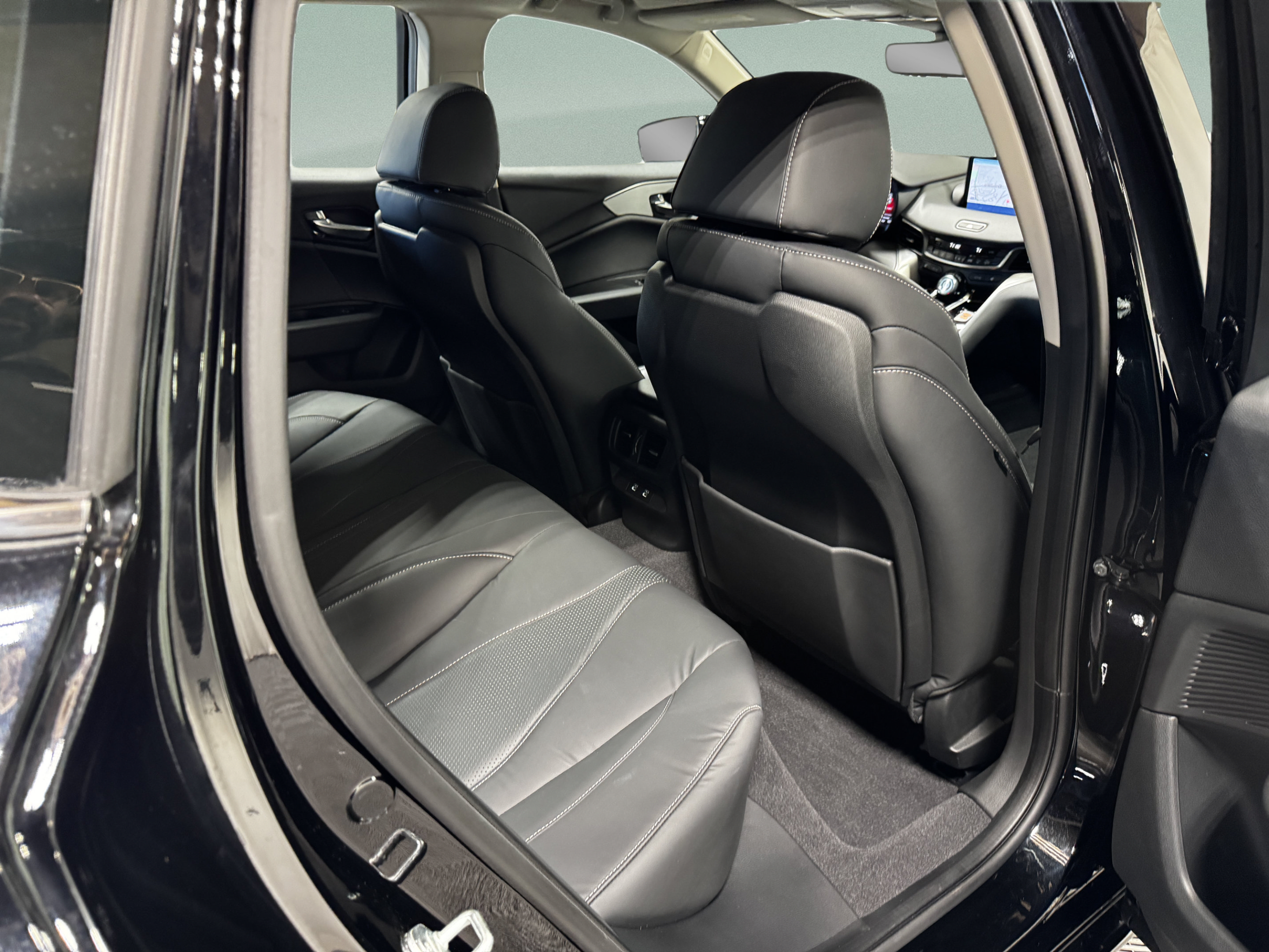 Used 2024 Acura TLX w/ Technology Package FWD image 11