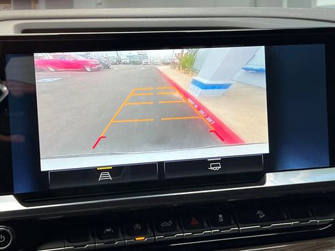 Used 2024 Chevrolet Silverado 1500 RST w/ Z71 Off-Road Package image 19