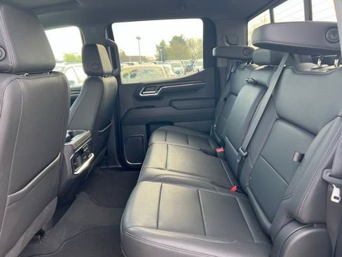 Certified 2023 GMC Sierra 1500 SLT w/ SLT Convenience Package AWD/4WD image 13