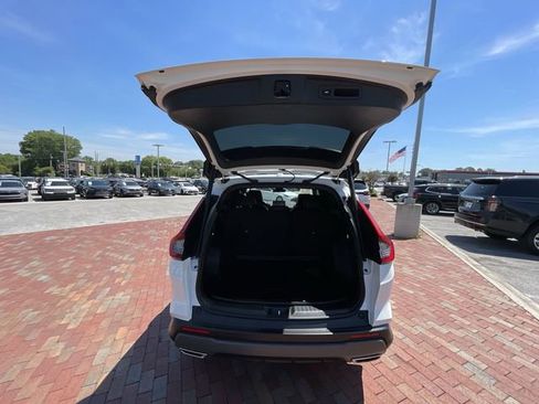 Certified 2025 Honda CR-V Sport-L image 32