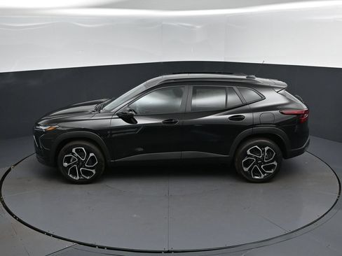 New 2026 Chevrolet Trax RS w/ Sunroof Package FWD image 28