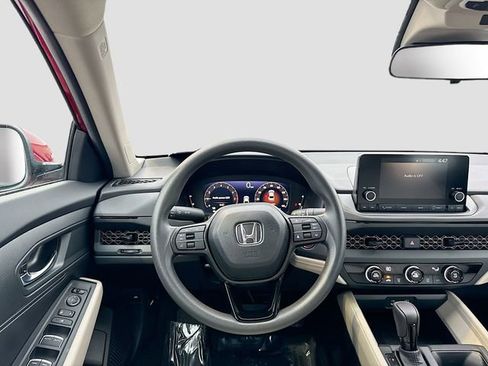 Certified 2025 Honda Accord LX image 19