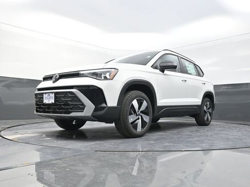 New 2026 Volkswagen Taos S image 20