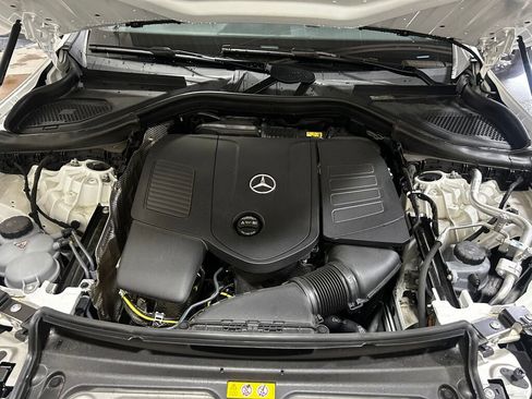 Certified 2025 Mercedes-Benz GLC 300 4MATIC image 34