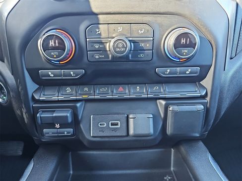 Used 2021 Chevrolet Silverado 1500 LT Trail Boss w/ Convenience Package II image 20