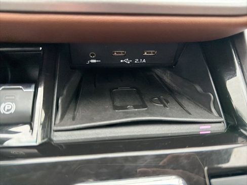 Used 2021 Subaru Outback Touring XT image 42