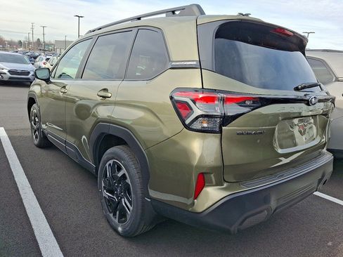 New 2026 Subaru Forester Premium image 3