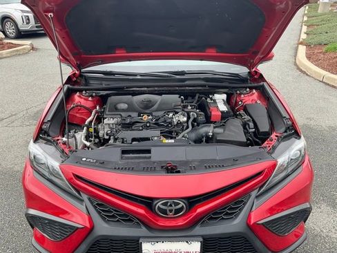 Used 2022 Toyota Camry SE w/ Cold Weather Package FWD image 20