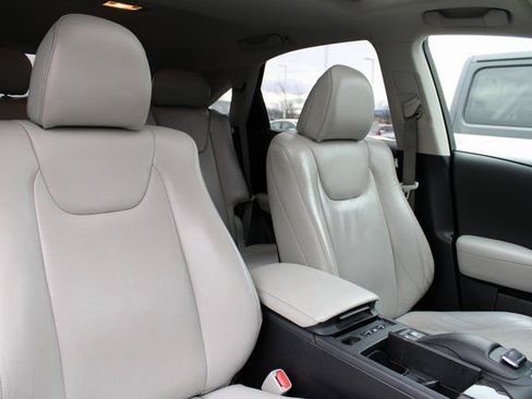 Used 2015 Lexus RX 450h AWD image 17