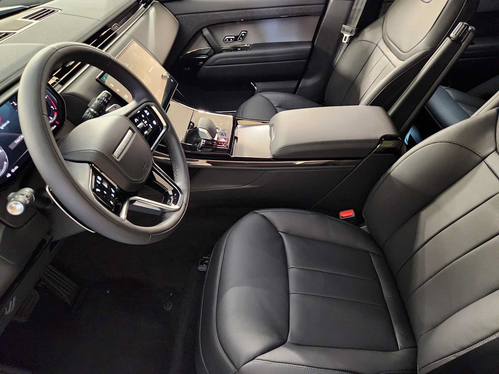 New 2027 Land Rover Range Rover Sport SE AWD/4WD image 14