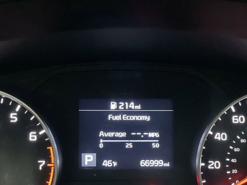 Used 2021 Kia Sportage LX image 19