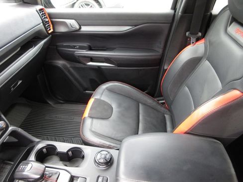 Certified 2025 Ford Ranger Raptor AWD/4WD image 26