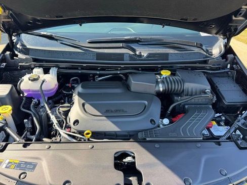 New 2026 Chrysler Pacifica Select FWD image 51