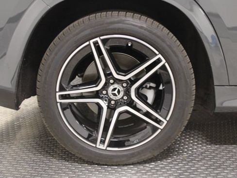 Certified 2026 Mercedes-Benz GLS 450 4MATIC image 11