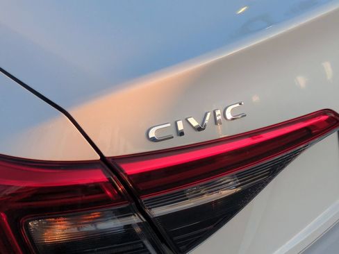 Used 2024 Honda Civic Sport image 29