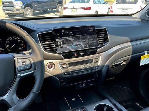 New 2025 Honda Ridgeline RTL image 9