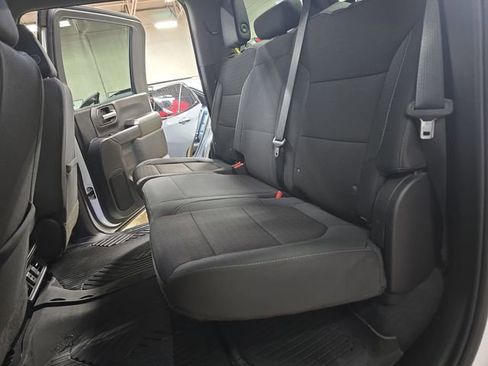 Used 2022 Chevrolet Silverado 2500 LT w/ Convenience Package image 16