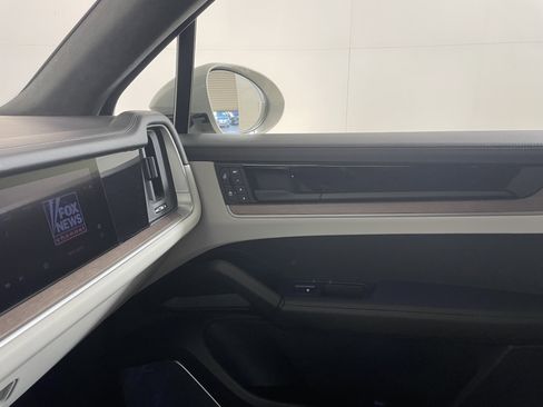 New 2025 Porsche Cayenne GTS image 14