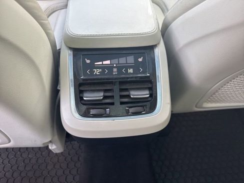 Used 2017 Volvo XC90 T6 Inscription w/ Convenience Package image 28