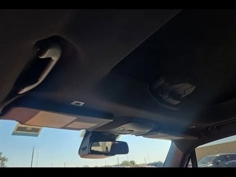 Used 2019 Jeep Renegade Limited w/ Quick Order Package 22P image 5