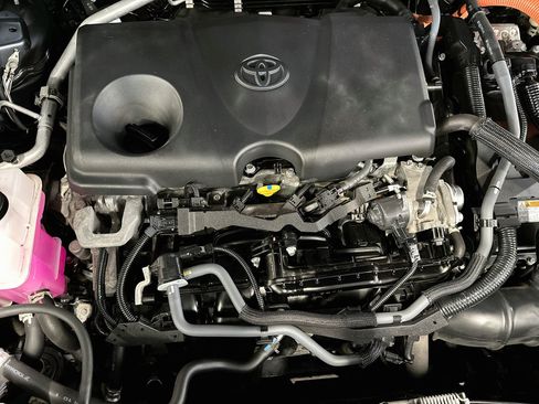 Used 2025 Toyota RAV4 XSE AWD/4WD image 33
