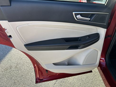 Used 2024 Ford Edge Titanium w/ Titanium Elite Package image 14