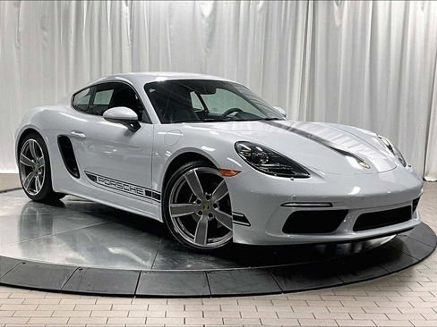 Used 2024 Porsche 718 Cayman image 12