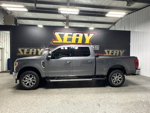 Used 2022 Ford F250 Lariat w/ Lariat Value Package AWD/4WD image 2