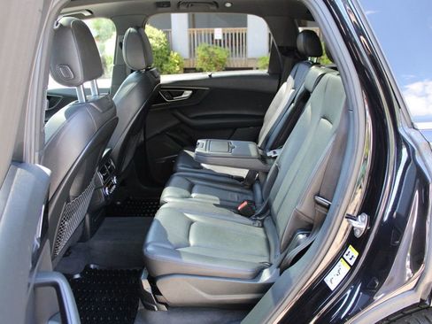 Used 2017 Audi Q7 3.0T Prestige AWD/4WD image 19