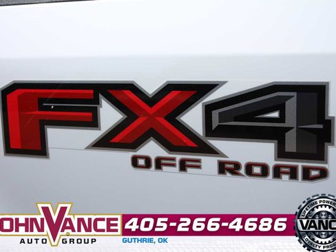 Used 2022 Ford F250 XLT w/ XLT Value Package image 8