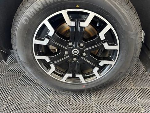 Certified 2020 Nissan Pathfinder SL FWD image 13