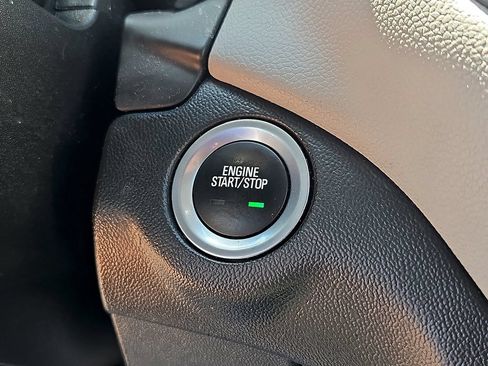 Used 2020 Chevrolet Equinox LS w/ LPO, Cargo Package FWD image 26