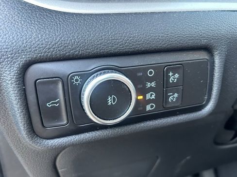 Used 2023 Ford Explorer XLT w/ Equipment Group 202A image 15