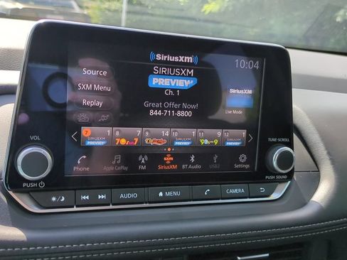 Used 2026 Nissan Rogue SV FWD image 18