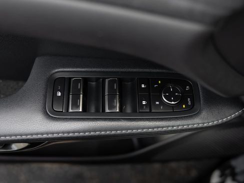 Used 2024 Lexus RX 350 F Sport w/ Convenience Package AWD/4WD image 30