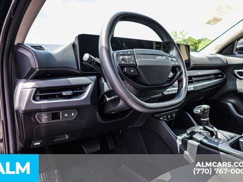 Used 2025 Kia K4 FWD image 25