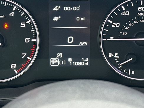 Used 2024 Subaru Crosstrek 2.0i Premium image 27