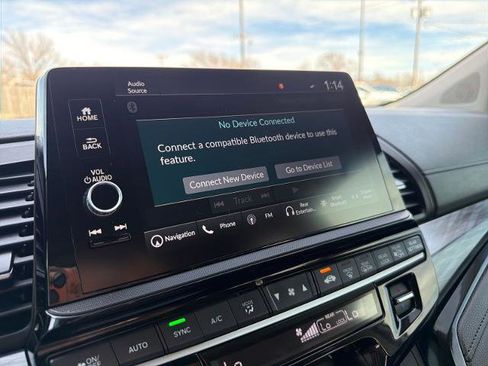 New 2025 Honda Odyssey Elite image 24