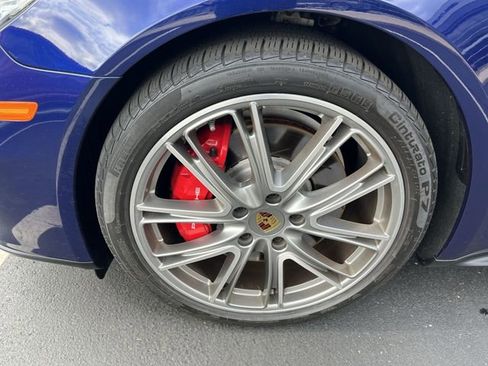 Used 2020 Porsche Panamera GTS AWD/4WD image 8