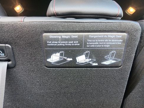 Used 2025 Honda Odyssey Sport-L image 10