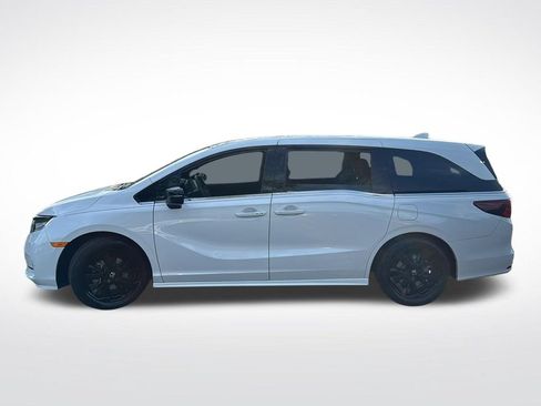 Used 2023 Honda Odyssey Sport image 4