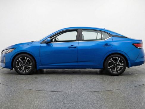 Used 2025 Nissan Sentra SV image 5