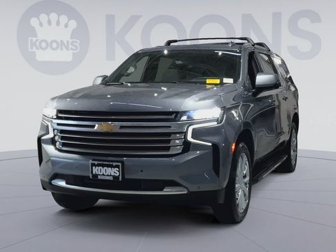 Used 2022 Chevrolet Suburban High Country AWD/4WD image 5