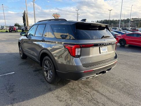 New 2026 Ford Explorer Active w/ Active Comfort Package image 5