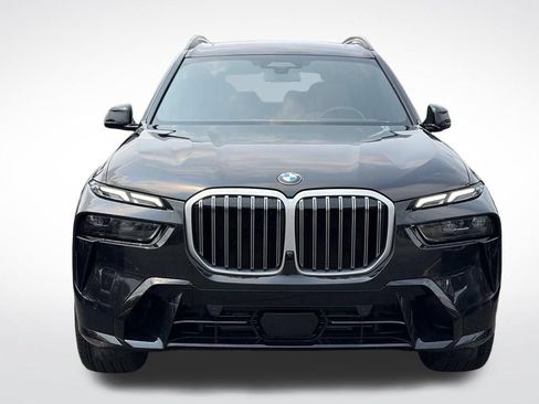 Used 2026 BMW X7 xDrive40i w/ M Sport Package AWD/4WD image 3