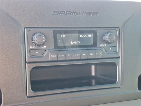 Used 2025 Mercedes-Benz Sprinter 2500 image 16