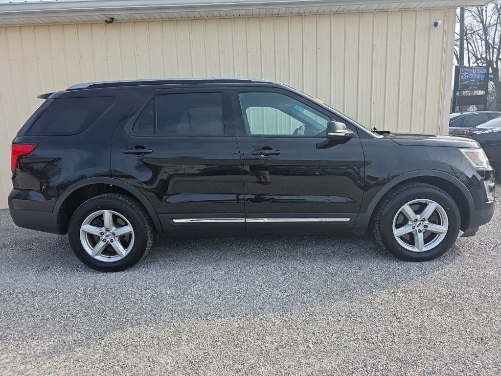 Used 2016 Ford Explorer XLT w/ Equipment Group 201A AWD/4WD image 5