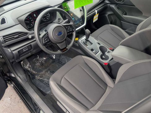 Used 2025 Subaru Crosstrek 2.0i Premium image 19